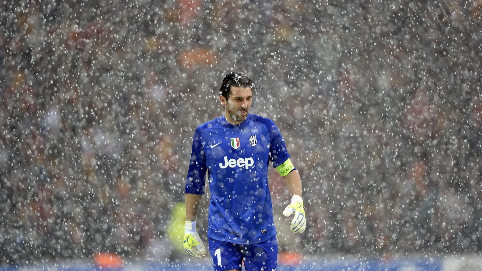 梦剧场失守,红魔主场不敌维拉,芒特低迷表现引关注